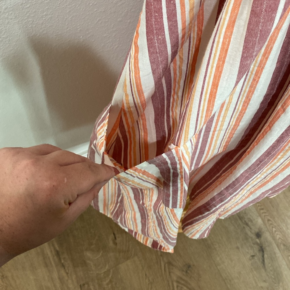SHEIN Sun dress lightweight button down with pockets - Picture 3 of 7